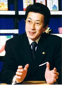 アチーブメント株式会社　代表取締役社長　青木仁志